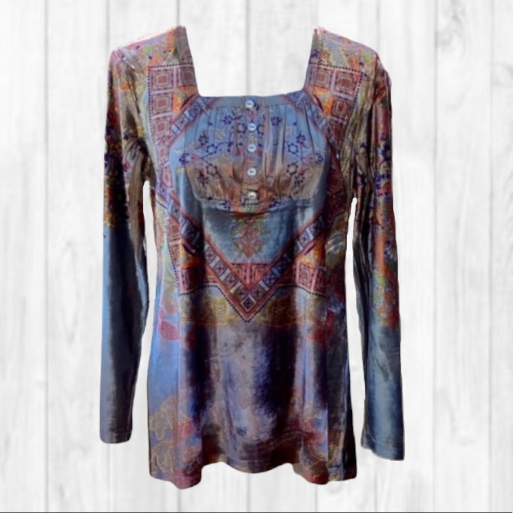 next stop Multicolor Velvet Long Sleeve Top (PXL)